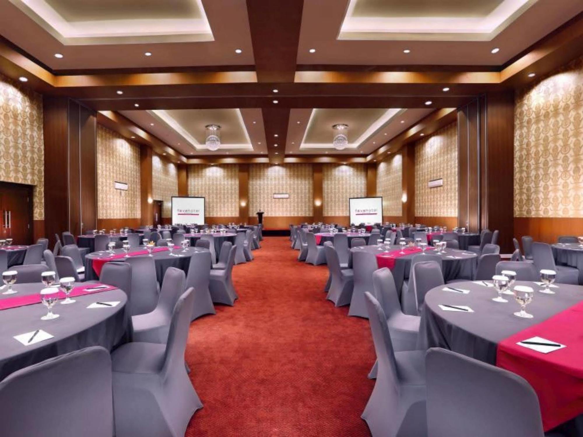 Aston Inn Rembang Exterior photo